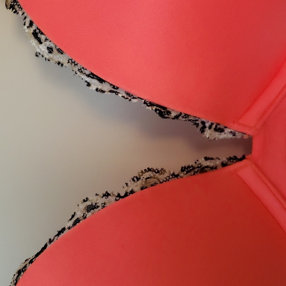 Victoria's Secret Very Sexy Push Up Bra Vibrant Orange Animal Print Lace Accent - Picture 2 of 10